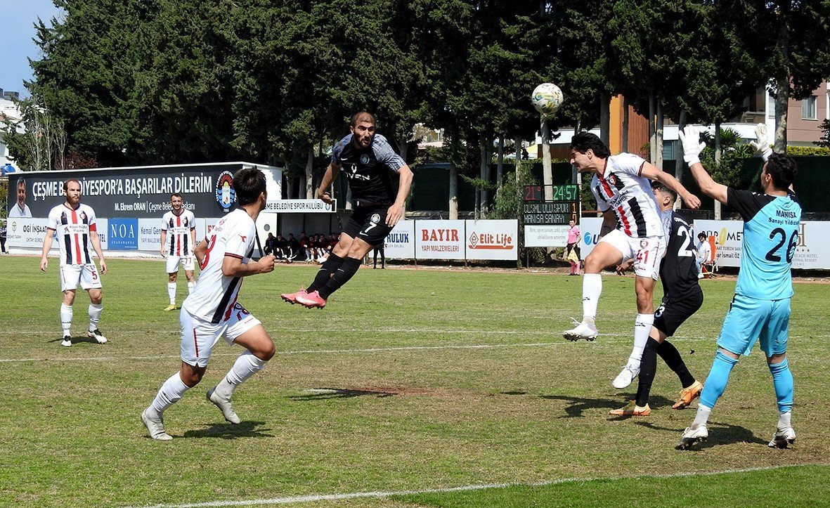 Çeşme Belediyespor sahasında 3-2 mağlup oldu