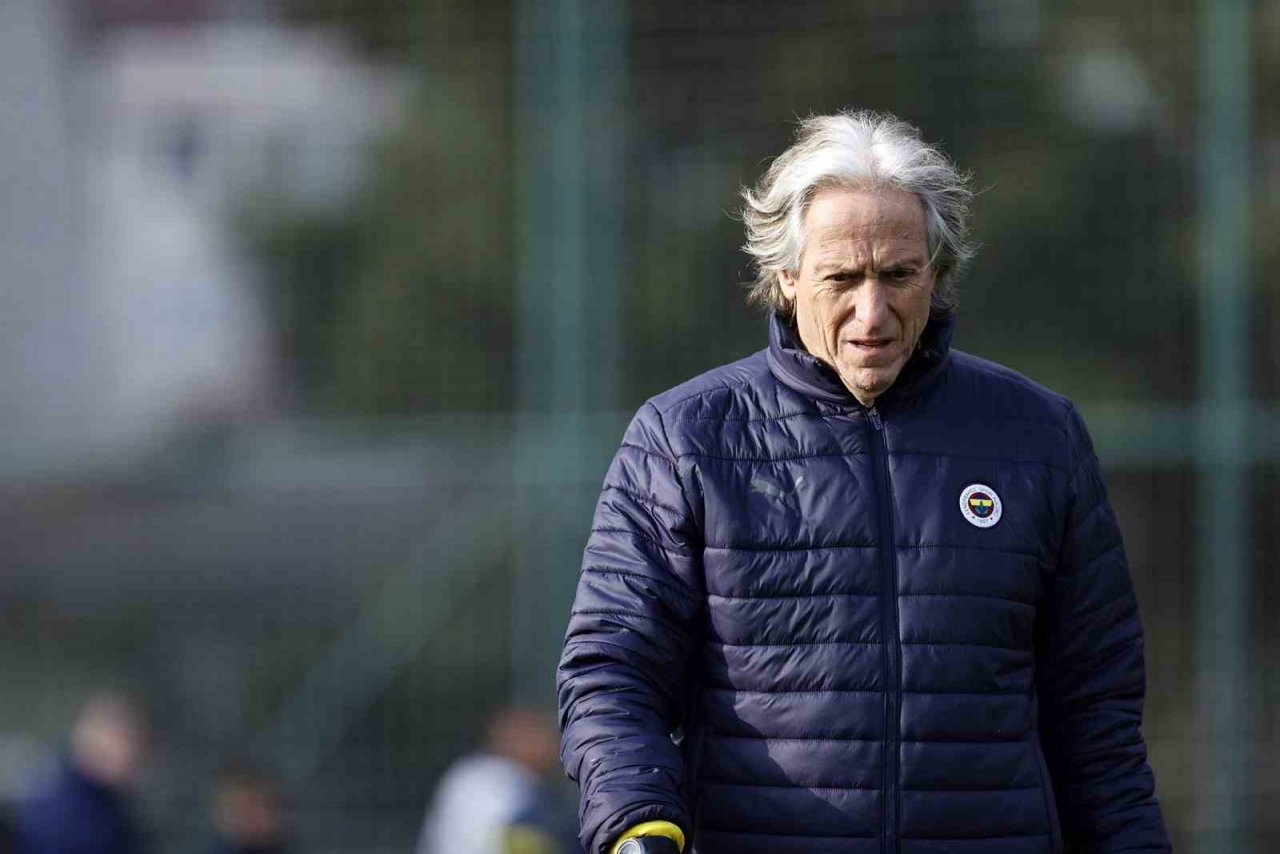 Fenerbahçe, Fatih Karagümrük maçı hazırlıklarını tamamladı