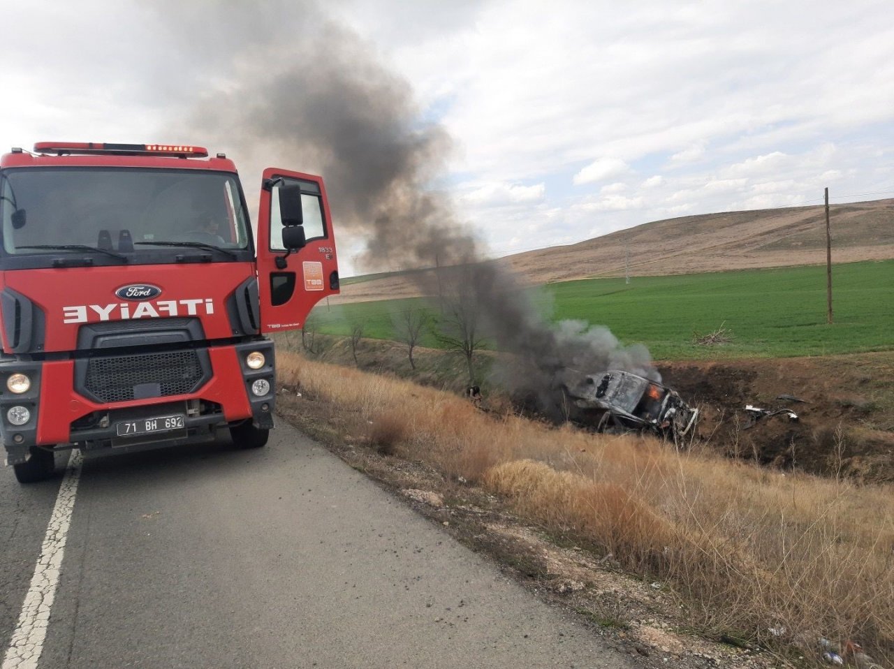 Kaza yapan ambulans küle döndü: 5 yaralı