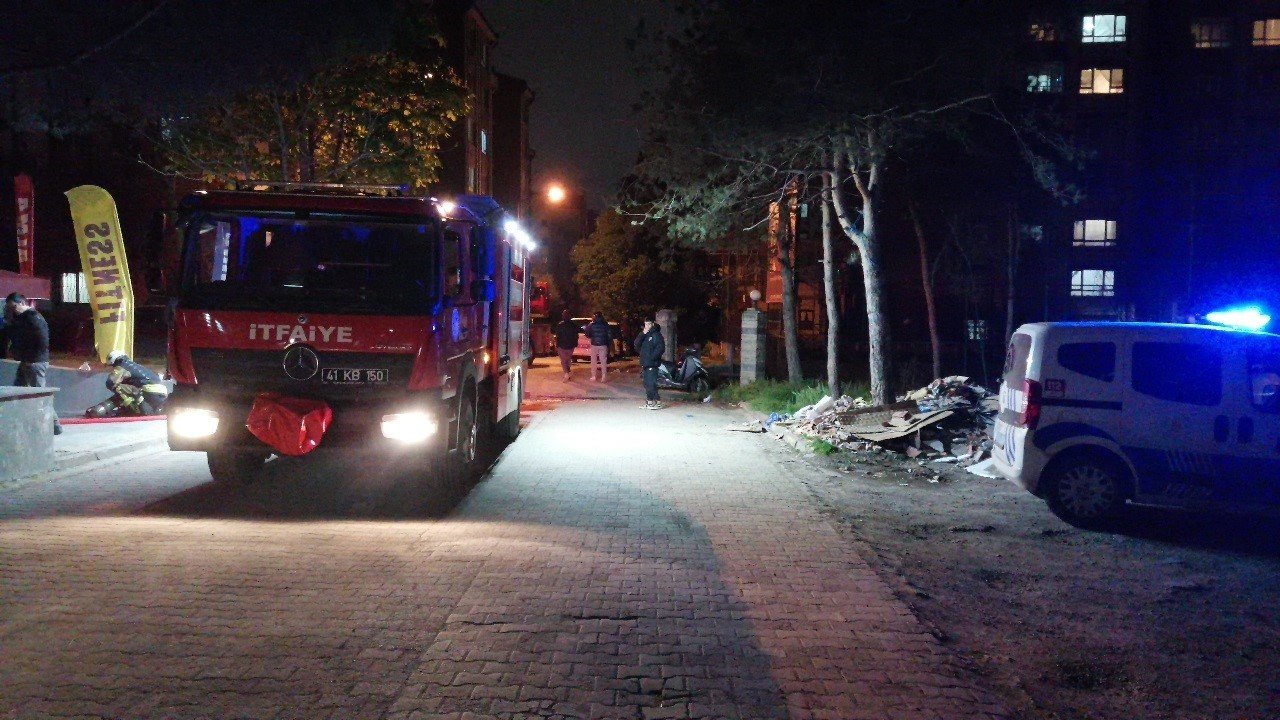 Fitness salonunda çıkan yangın söndürüldü