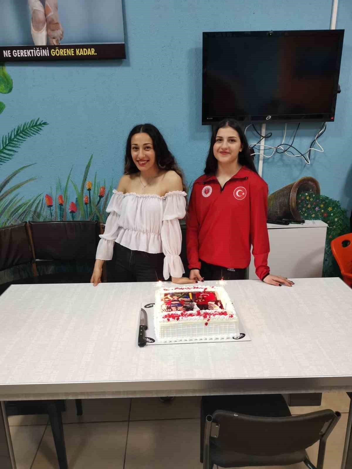 Aydın’da başarılı sporcular coşkuyla karşılandı