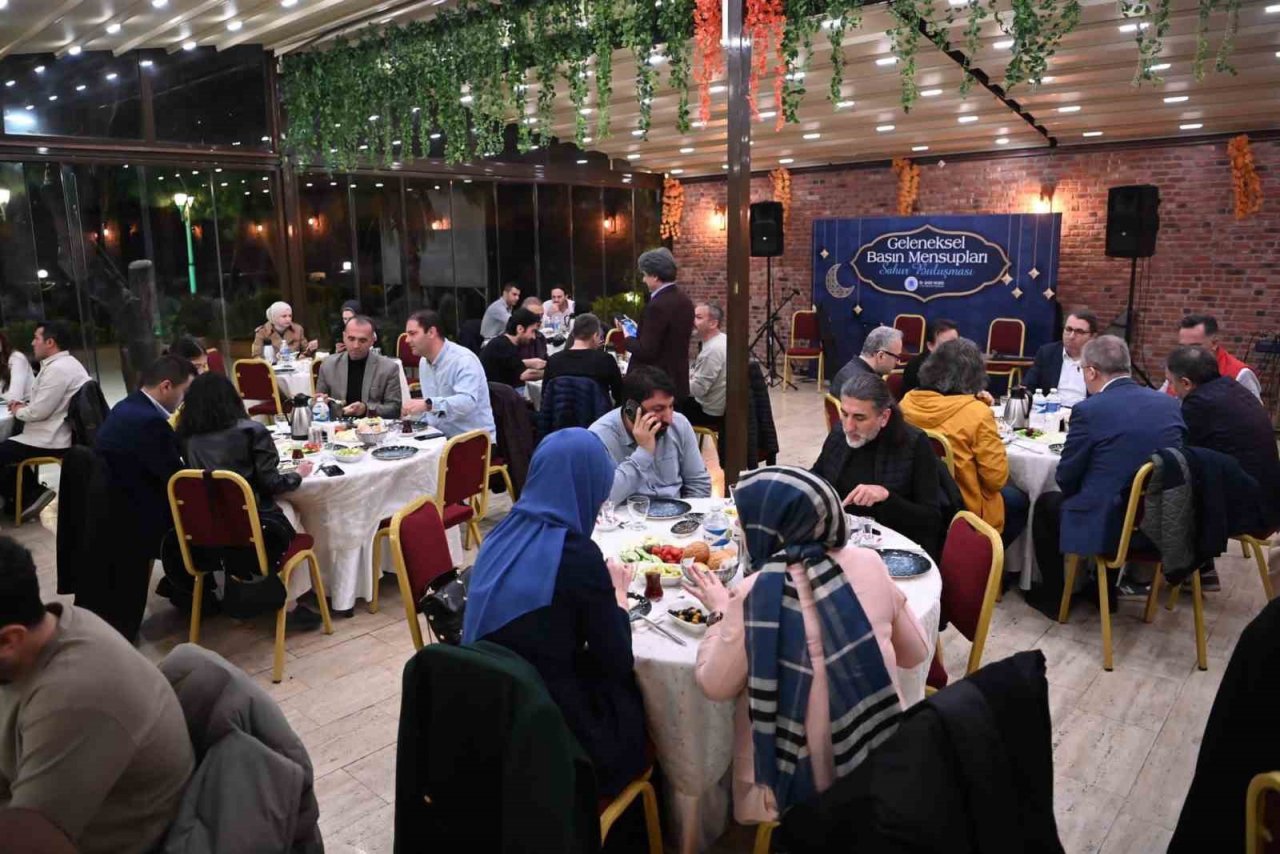 Yazılı ve görsel medya yöneticileri sahurda Tuzla’da buluştu