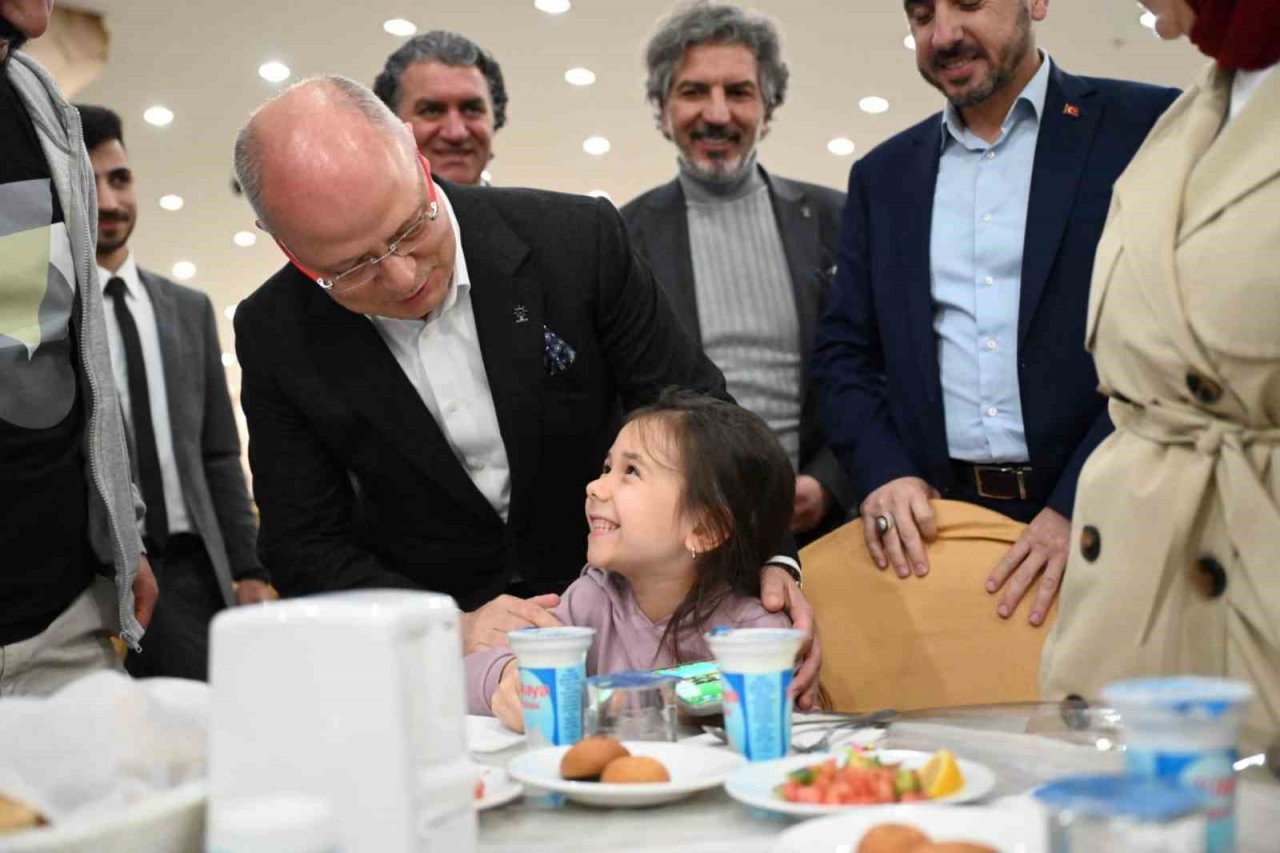 AK Parti Bursa İl Başkanı Gürkan: "20 yılda 100 yıllık icraata imza attık"