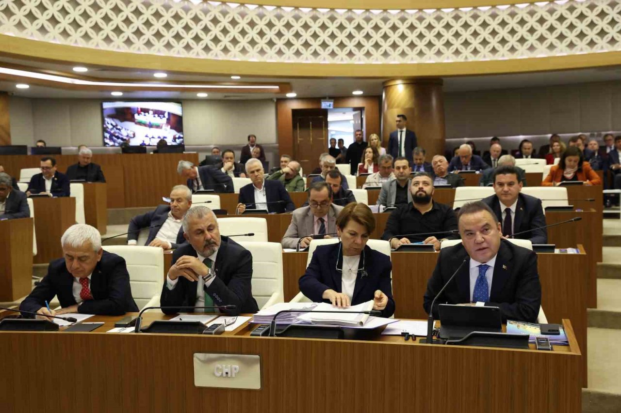 Antalya Büyükşehir’in 2022 Faaliyet Raporu kabul edildi