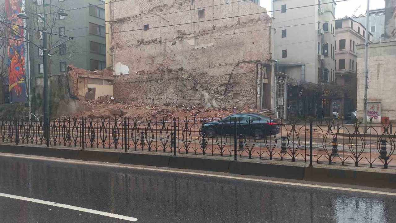 Tramvay seferleri Kabataş-Bağcılar arasında yeniden yapılmaya başlandı