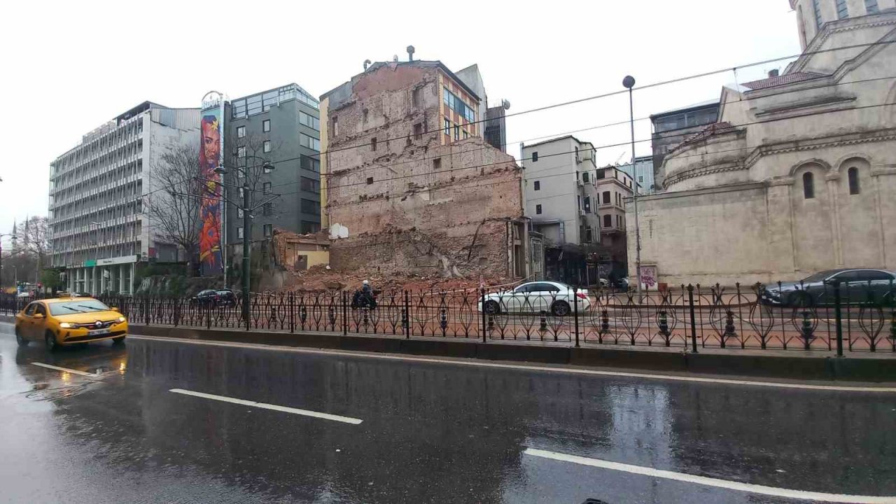 Tramvay seferleri Kabataş-Bağcılar arasında yeniden yapılmaya başlandı