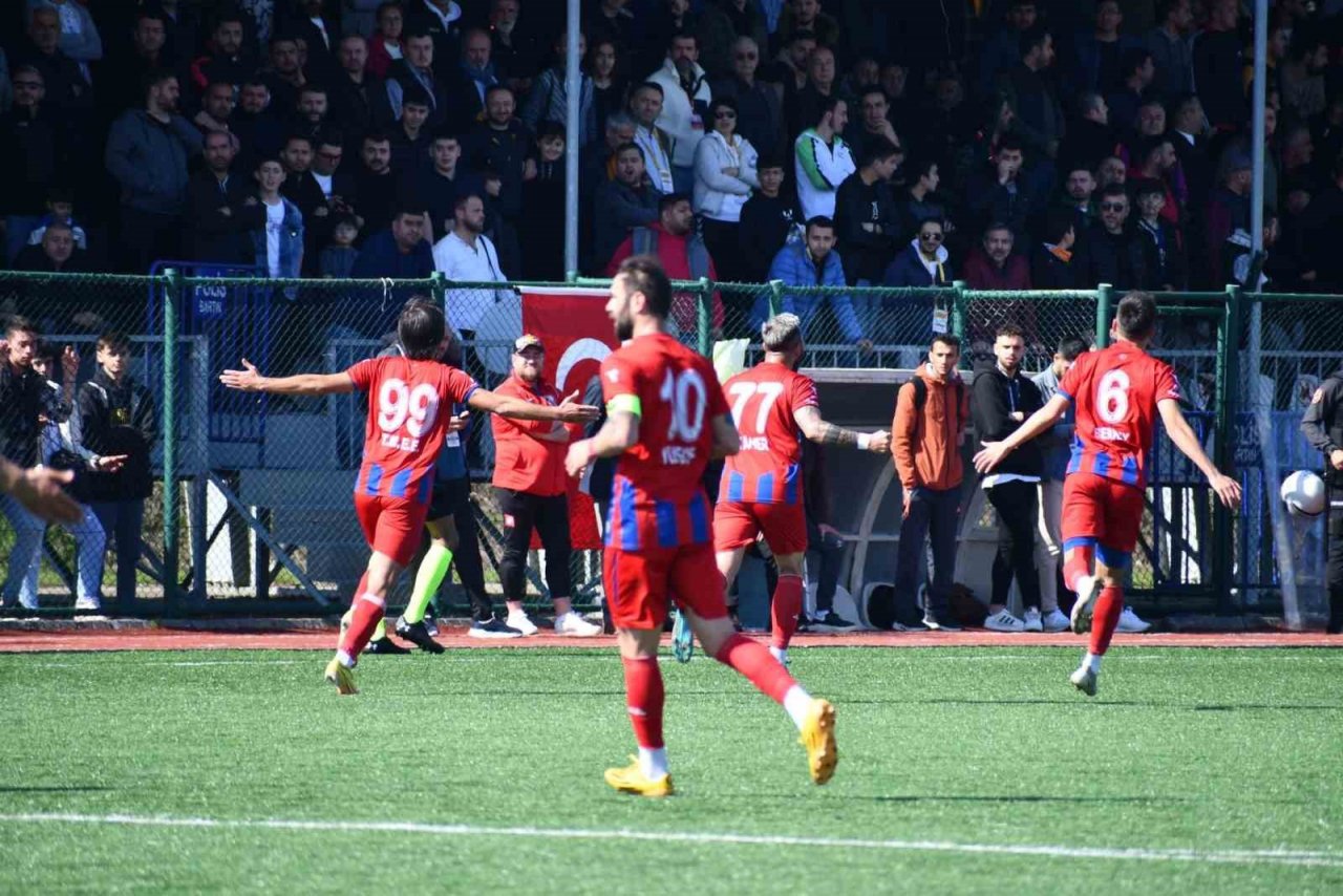 Karabük İdman Yurdu Bartın’dan liderliği garantileyerek döndü