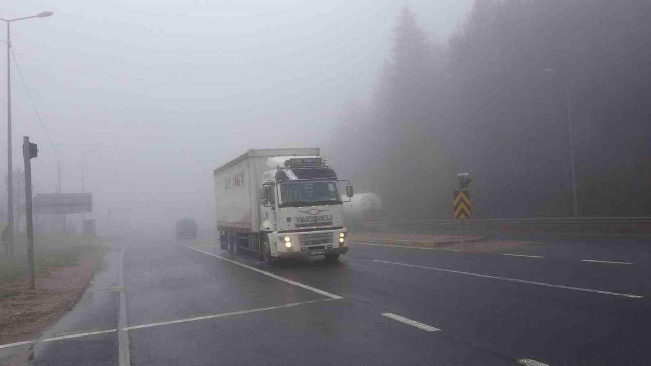 Bolu Dağı’nda göz gözü görmüyor