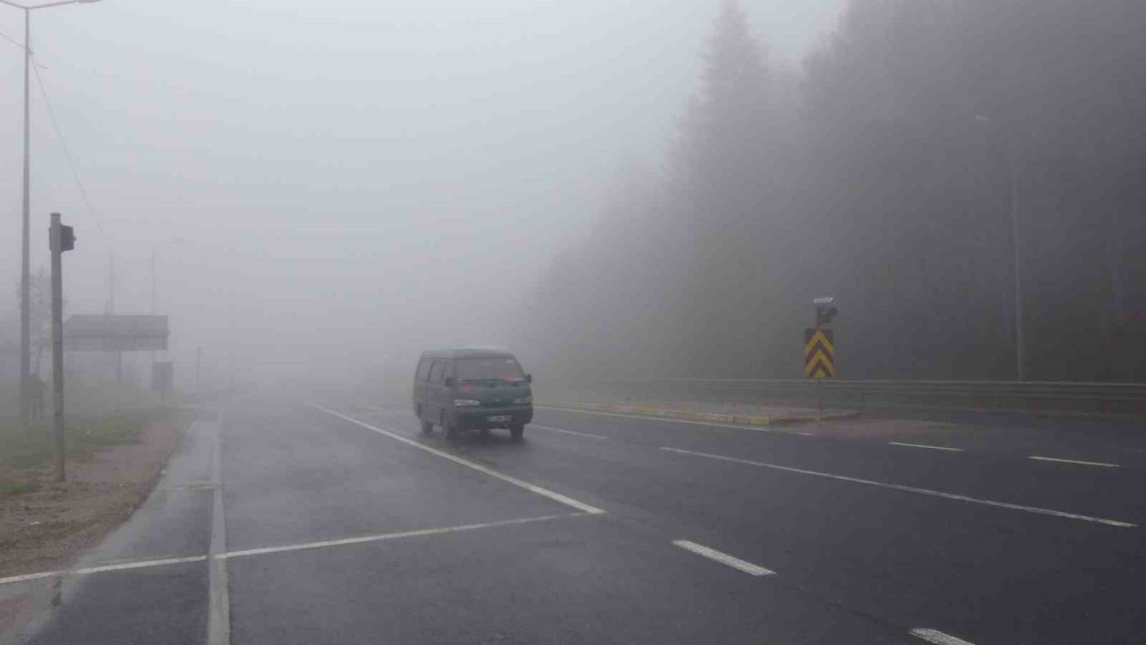 Bolu Dağı’nda göz gözü görmüyor