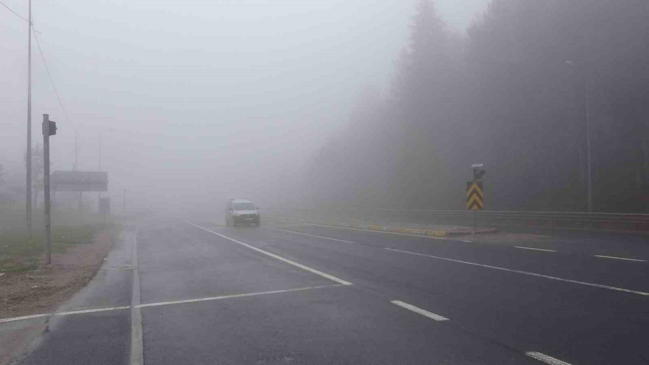 Bolu Dağı’nda göz gözü görmüyor