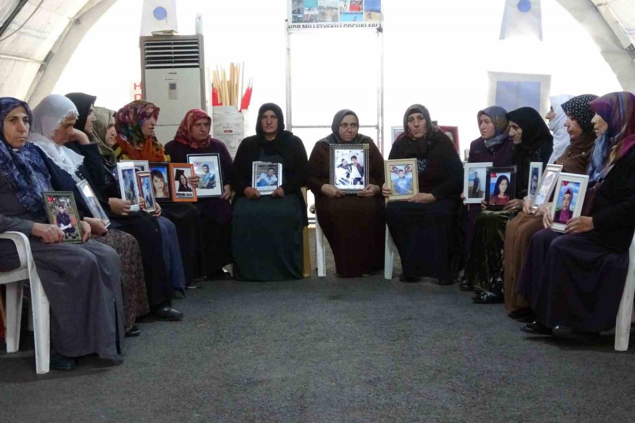 Evlat nöbetindeki Güzide Demir: “Oğlumun hayallerini çaldılar”