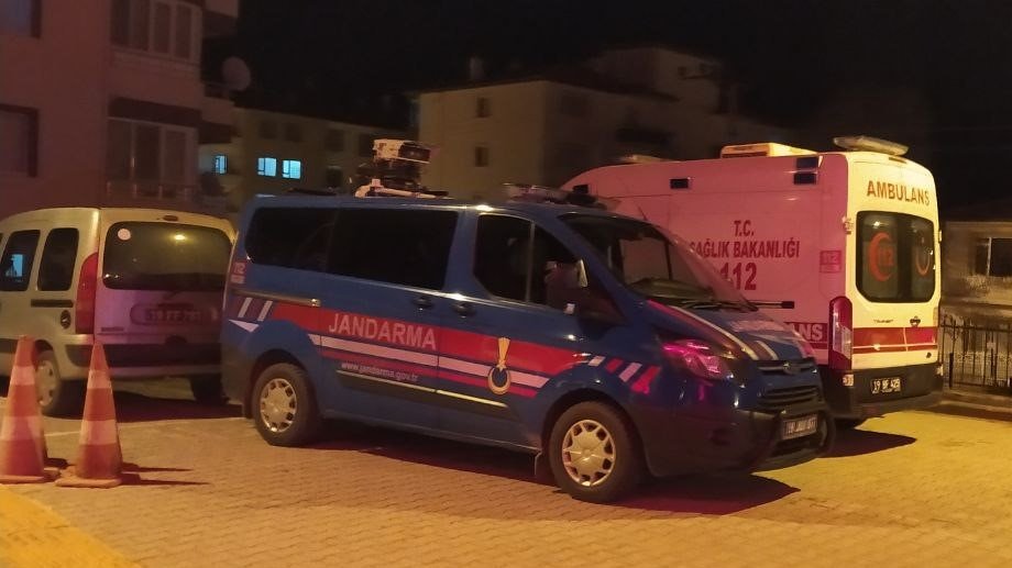 Camiden çıkanlara ateş açıldı: 2’si kadın 6 yaralı