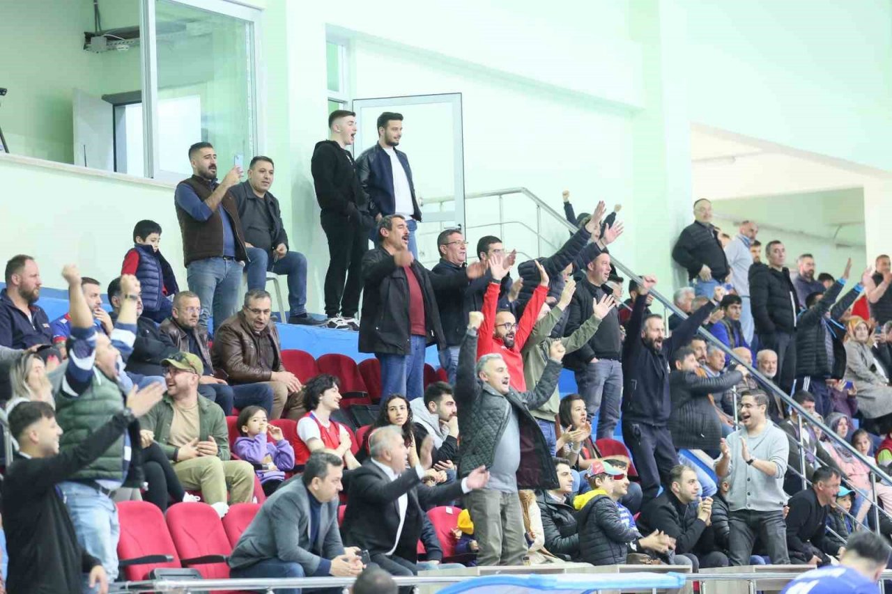 Başkan Mehmet Cabbar: “Efeler Ligi’nde önemli tecrübeler kazandık”