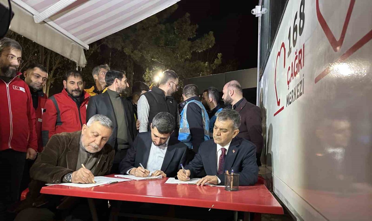 Adaylıkları belli olan milletvekillerinden Kızılay’a "kan" desteği