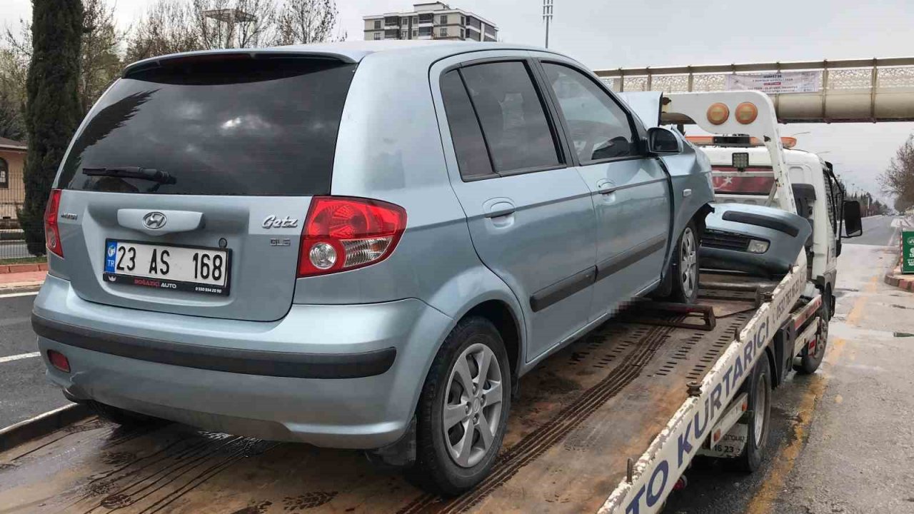 Elazığ’da trafik kazası: 2 yaralı