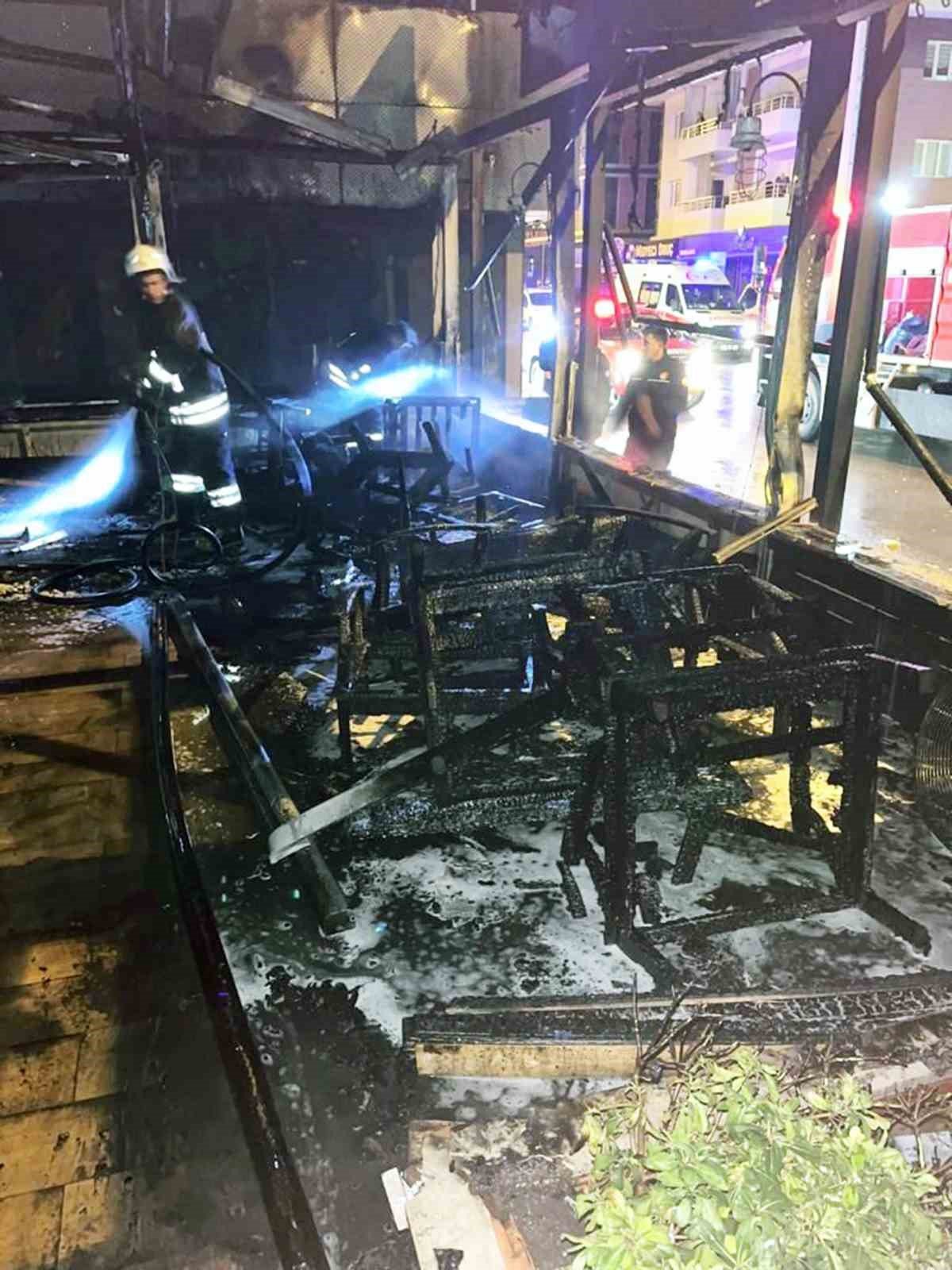 Ölüdeniz’de aynı kişiye ait iki ayrı işyeri aynı anda kundaklandı