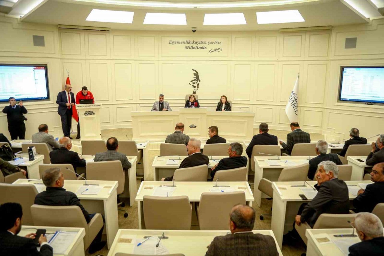 Büyükşehir meclisinin gündemi depremzedeler oldu