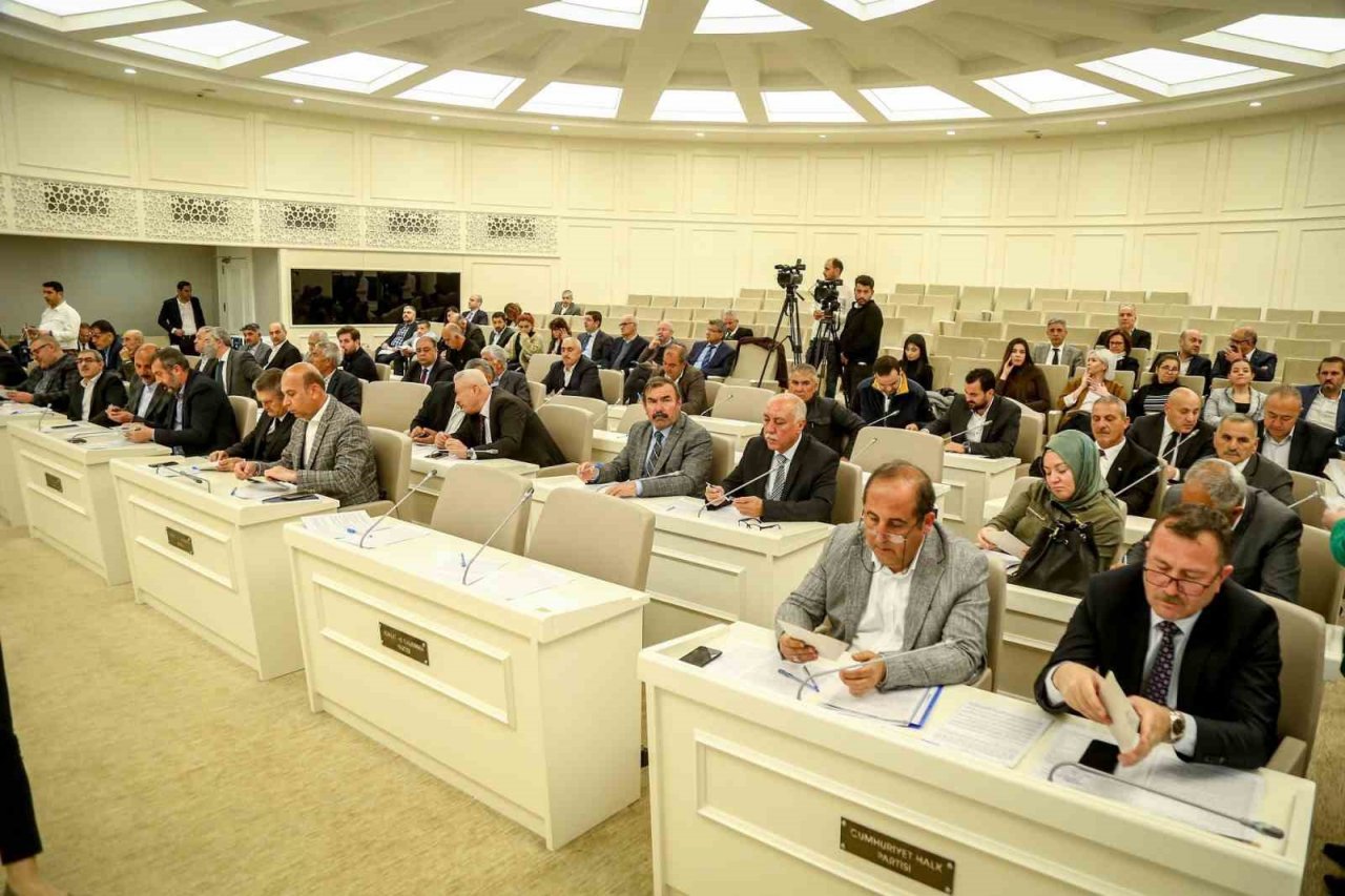 Büyükşehir meclisinin gündemi depremzedeler oldu