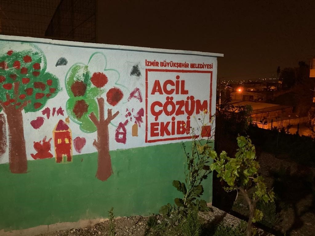 Madde bağımlılarından bıkan mahalle sakinleri parka ışıklandırma istiyor