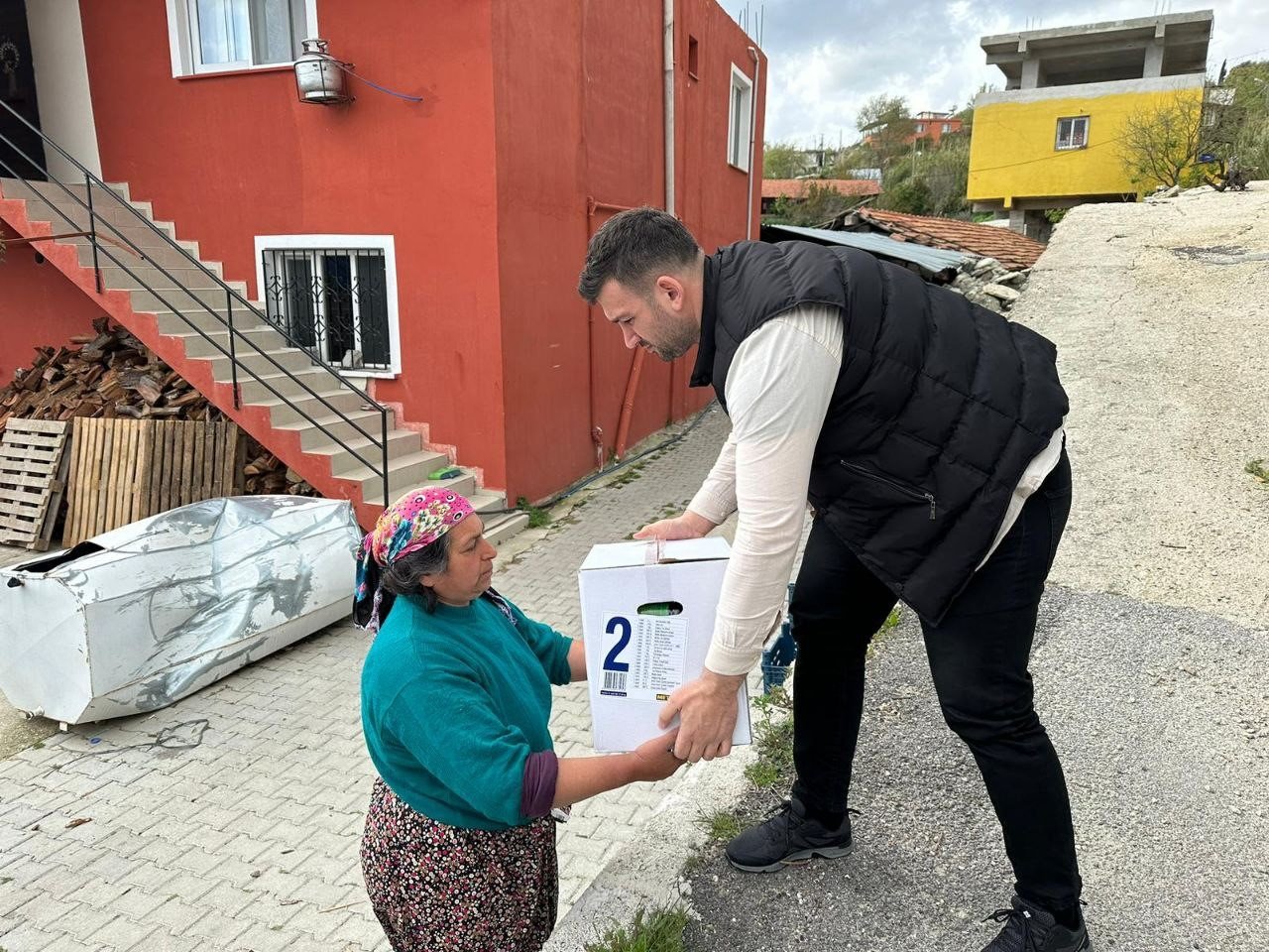 Başkan Kocaman, çadırda gönül sofrasına konuk oldu