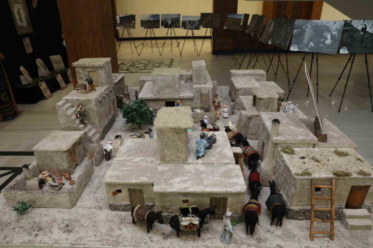 "Kültepe 6000 Ticaretin Başkenti Kayseri" Sergisi açıldı