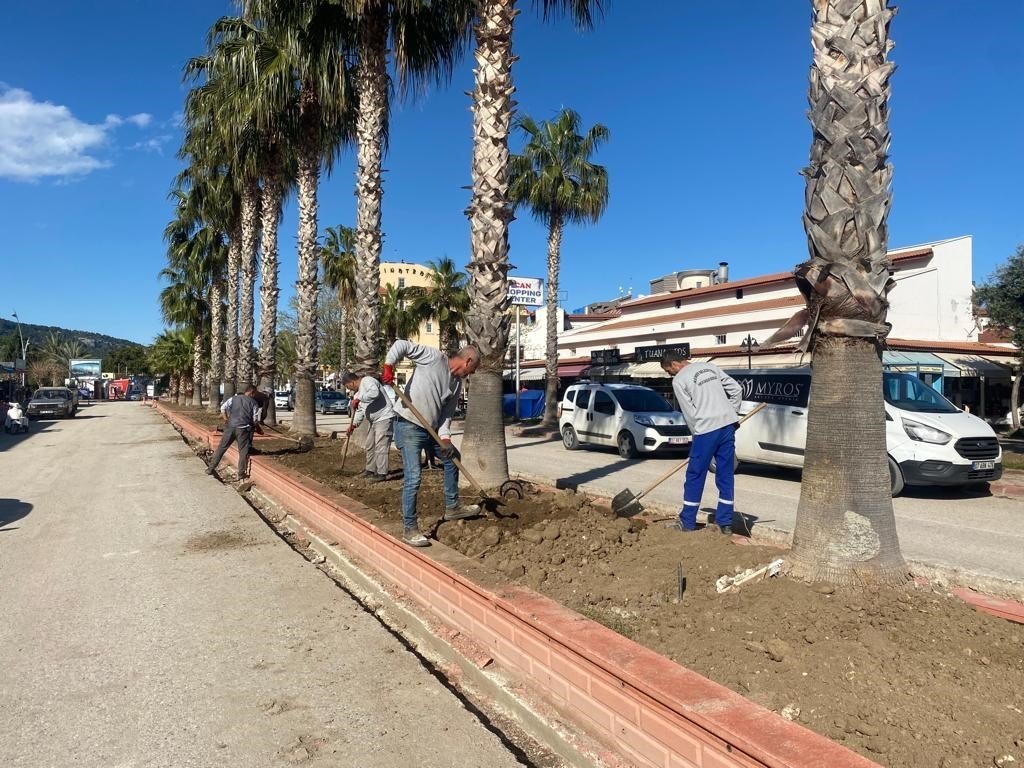 Kemer’e yeni parklar kazandırılıyor