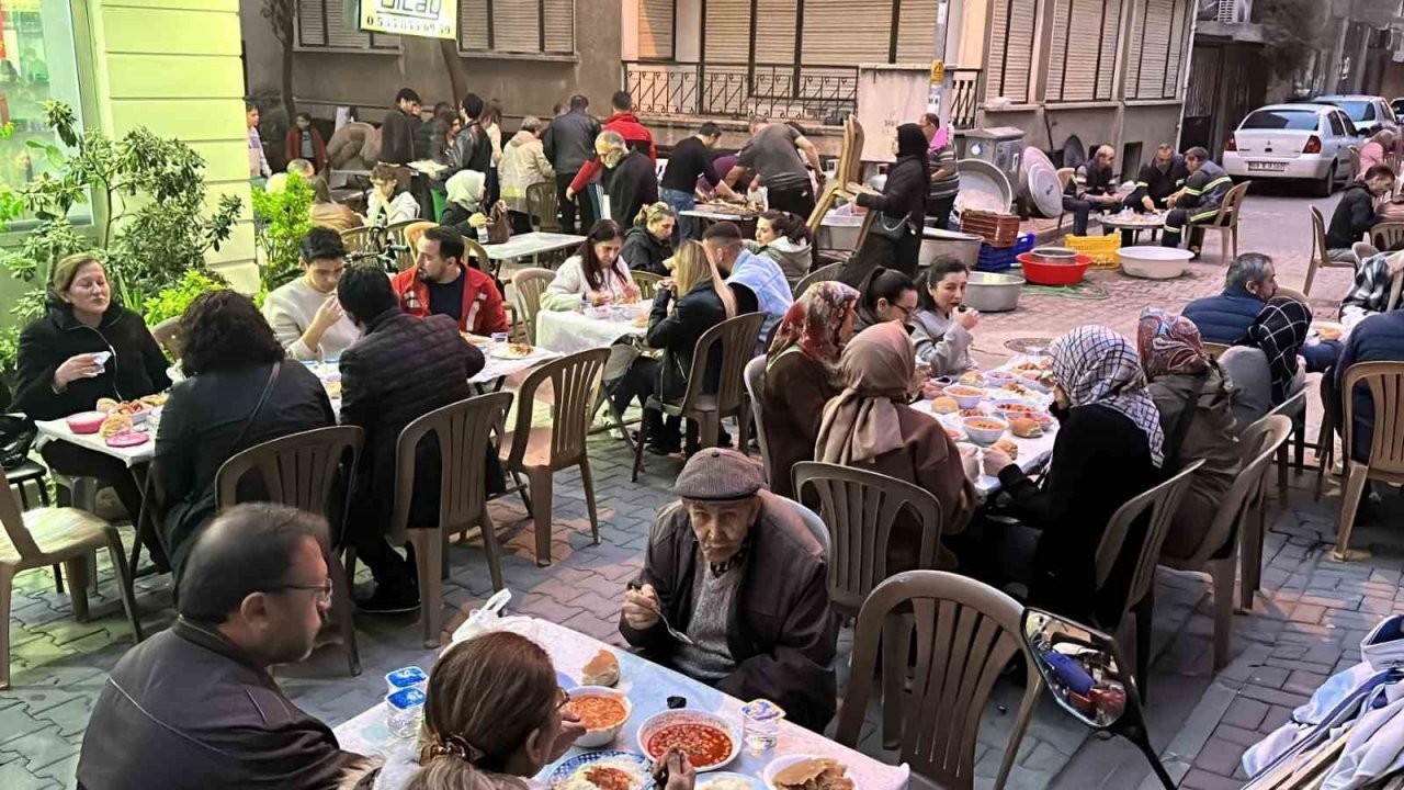 Mahalle esnafı ve vatandaşlar ahilik geleneğini bir kez daha yaşattı