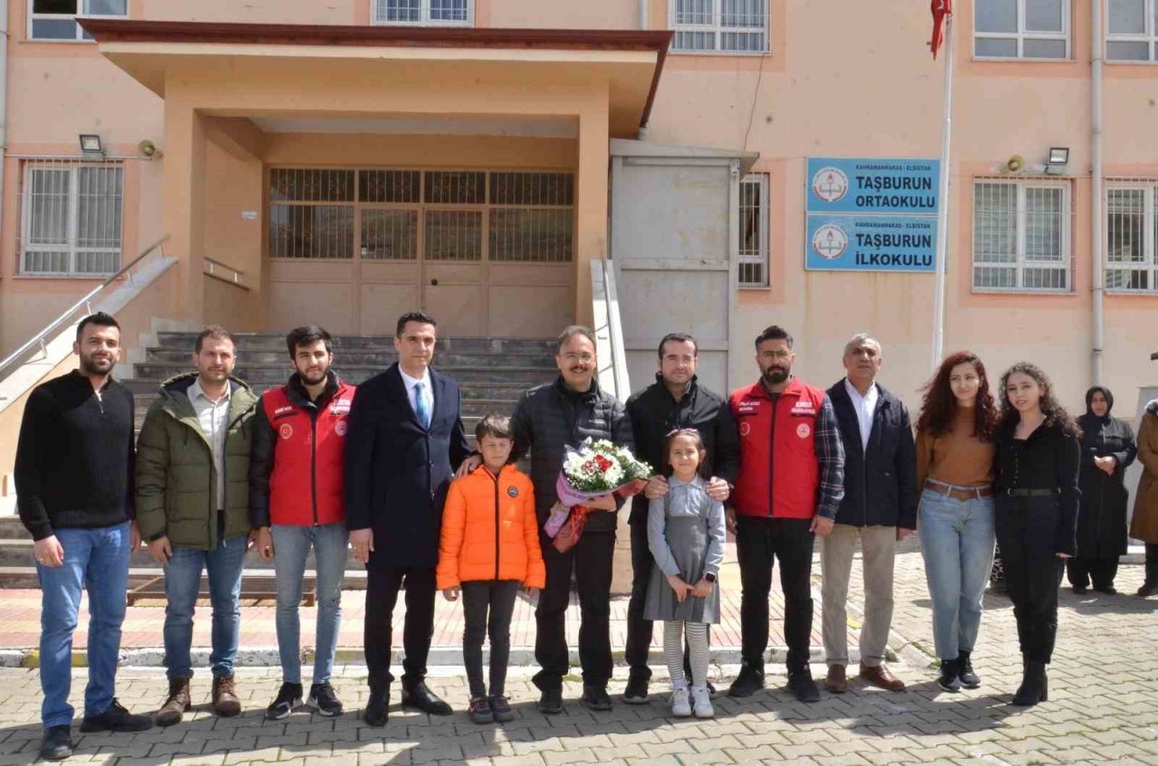 İkinci depremin merkezi Elbistan’da 64 gün sonra ilk ders zili çaldı