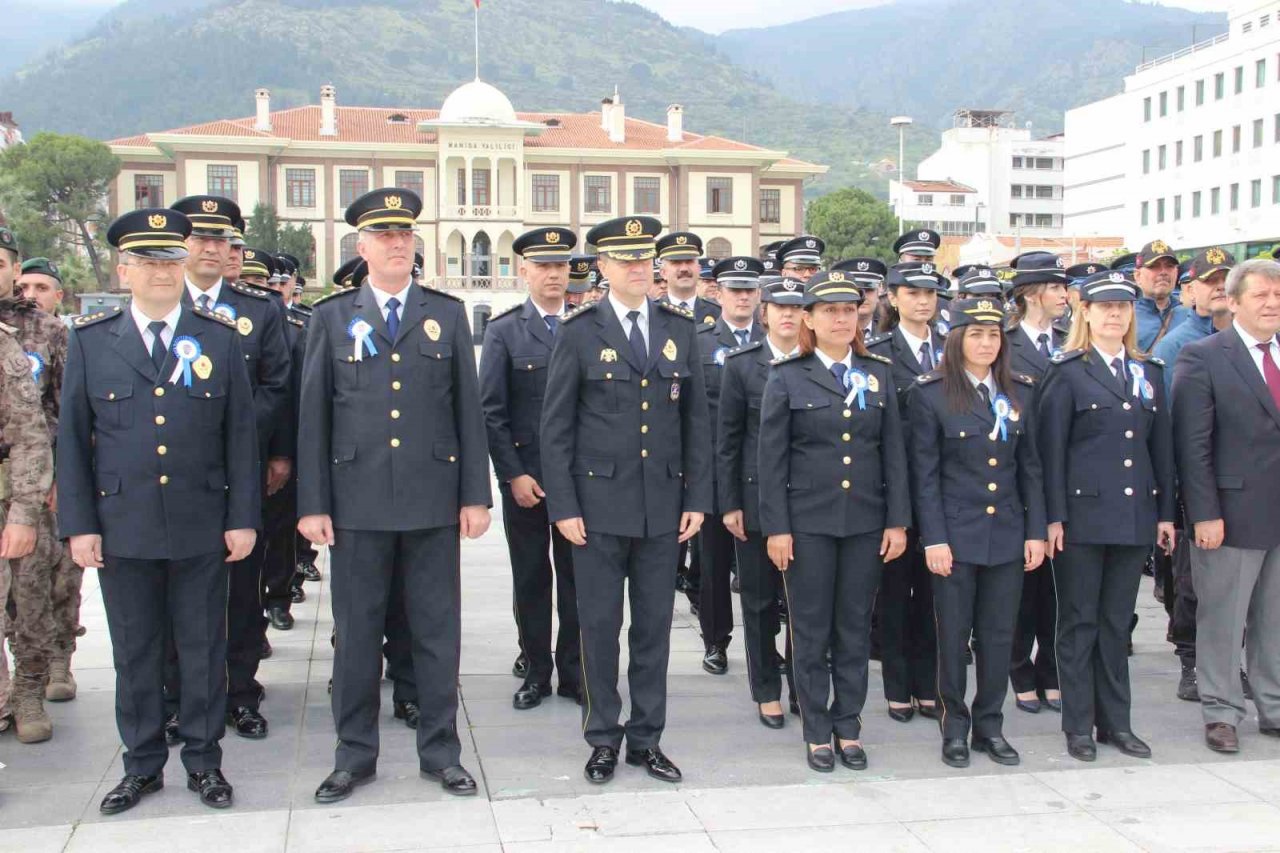 Emniyet teşkilatında buruk tören
