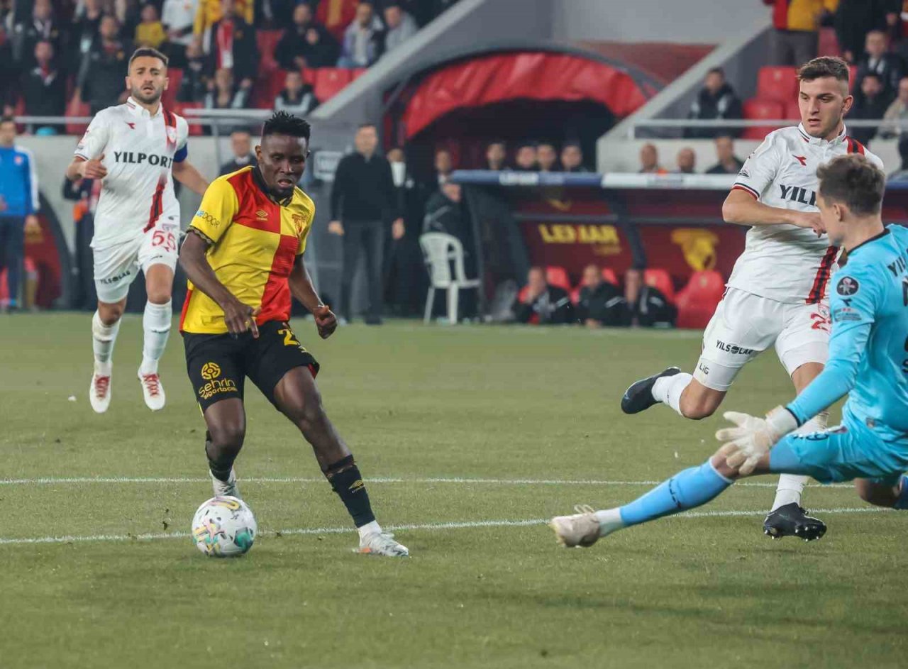 Göztepeli Mamah’tan 7 gollük katkı