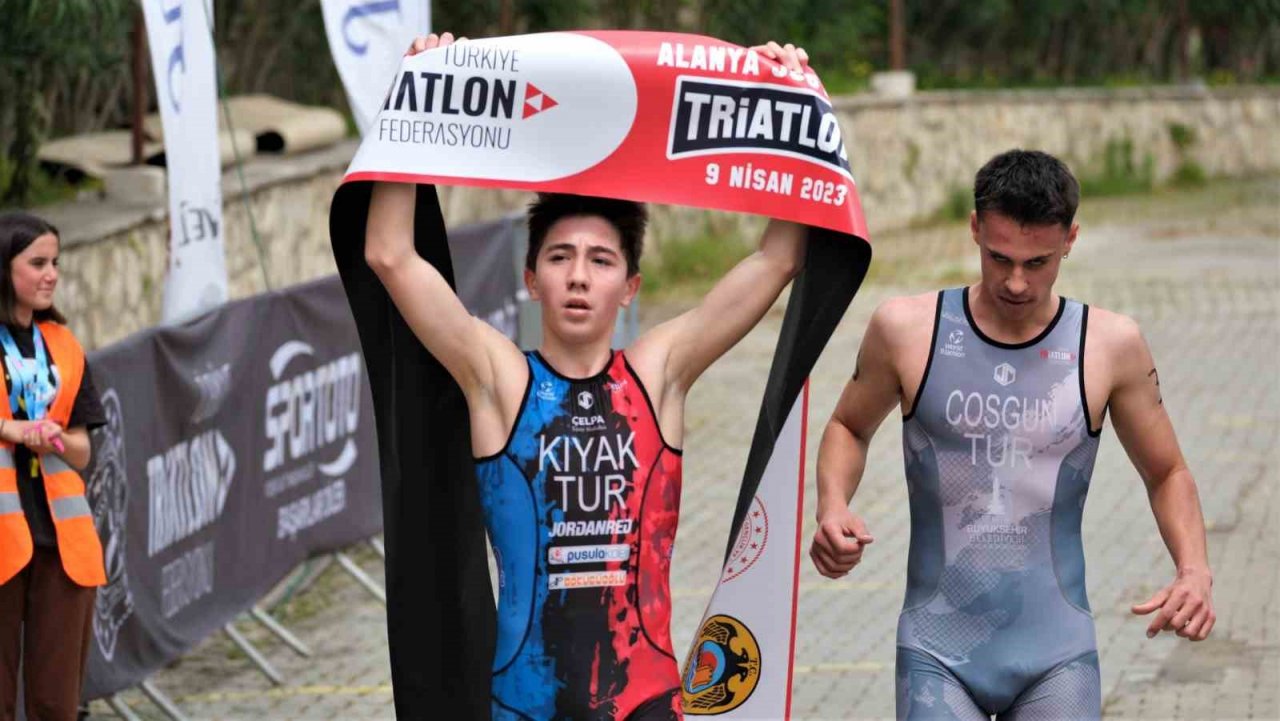 Alanya Justınıano Triatlonu ve Milli Takım seçmesi yapıldı