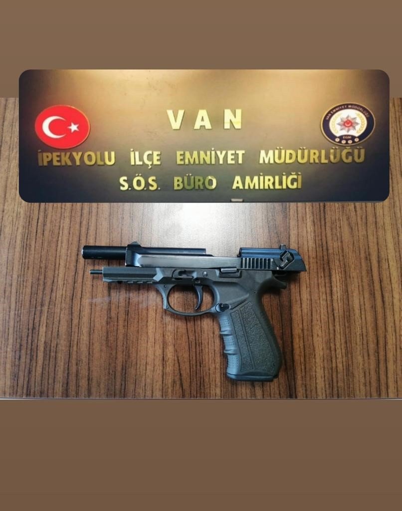 Van’da değişik suçlardan 18 kişi tutuklandı