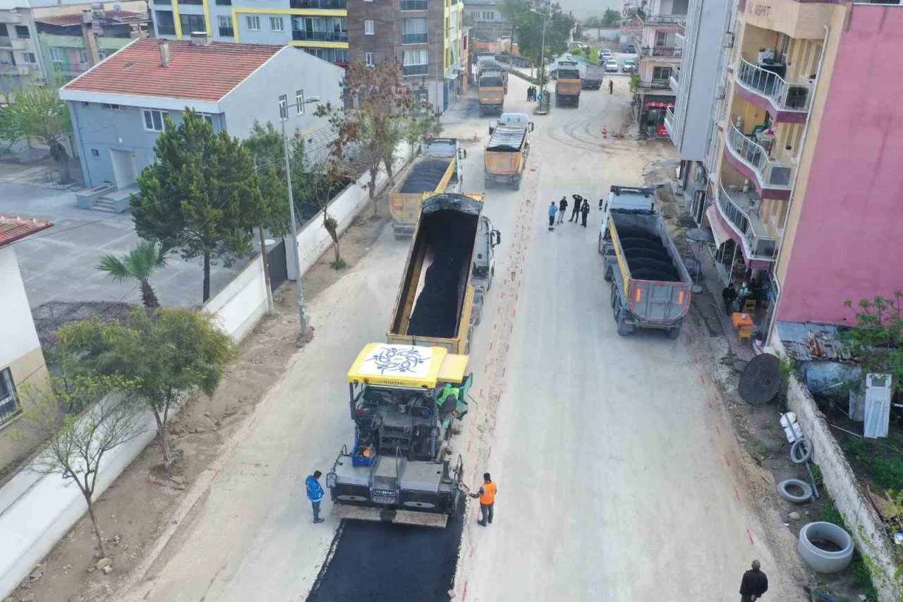 Büyükşehir Belediyesi yol yapım çalışmalarını sürdürüyor