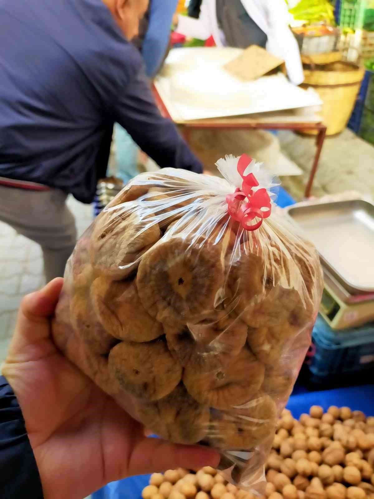 Aydınlıların sağlık deposu incir, pazarların vazgeçilmezi oldu