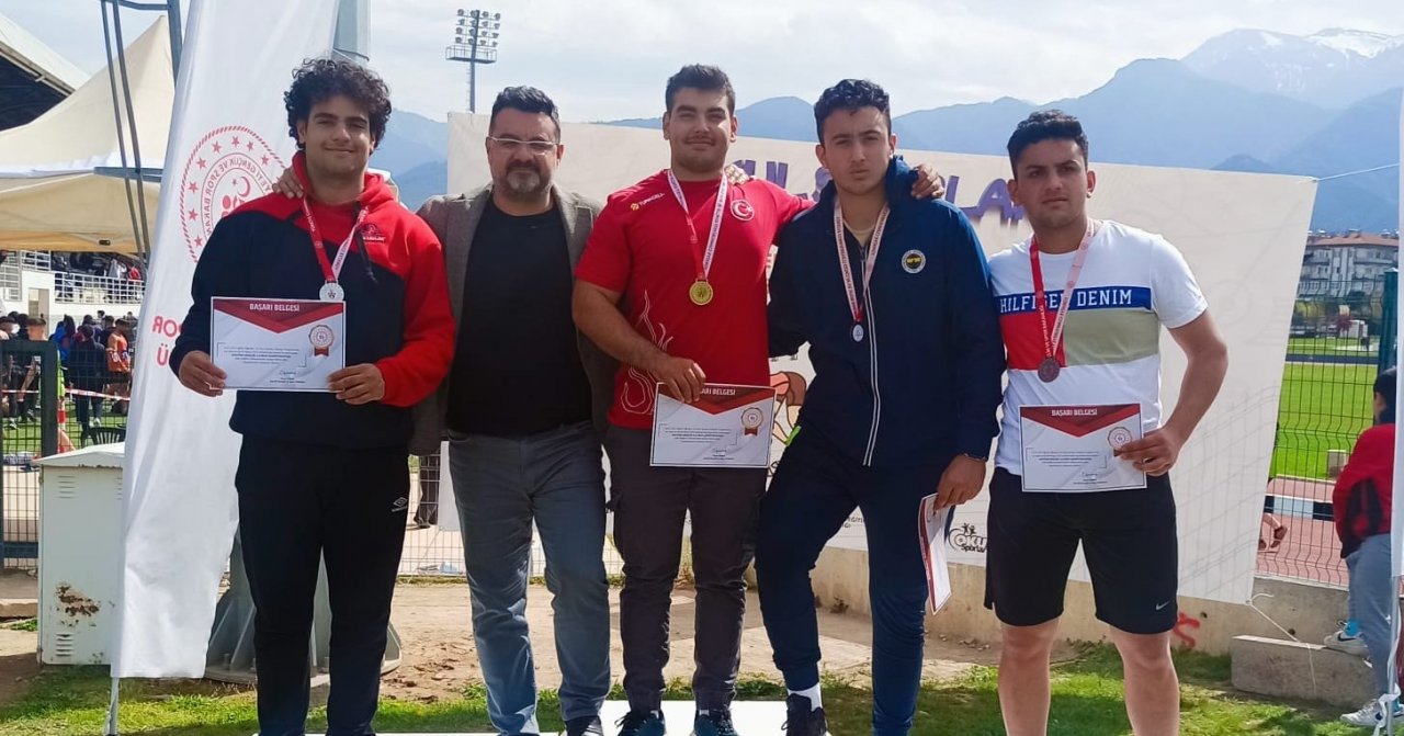 Aydınlı sporculardan madalya şöleni