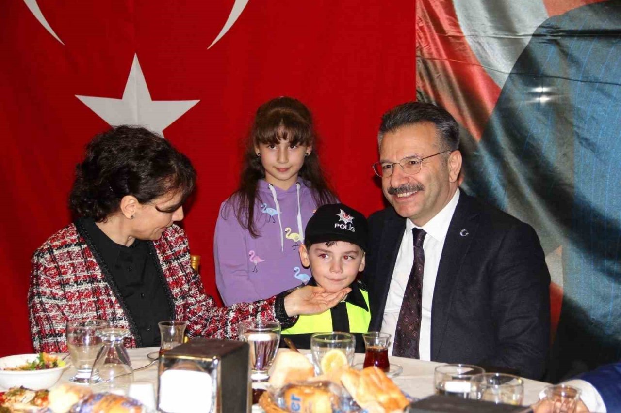 Aydın’da şehit aileleri, gazi ve gazi yakınları iftarda buluştu