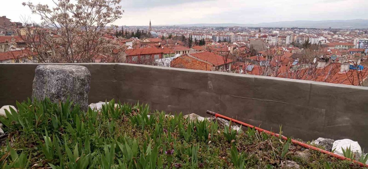 Alperen komutanlarından Arap Baba’nın kabri şerifi için başlatılan düzenleme çalışmaları tamamlandı