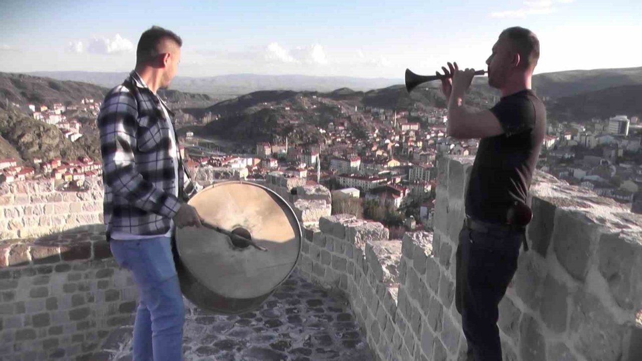 Yapımı 8 saat sürüyor, hazır olunca kaleden davul çalınıyor