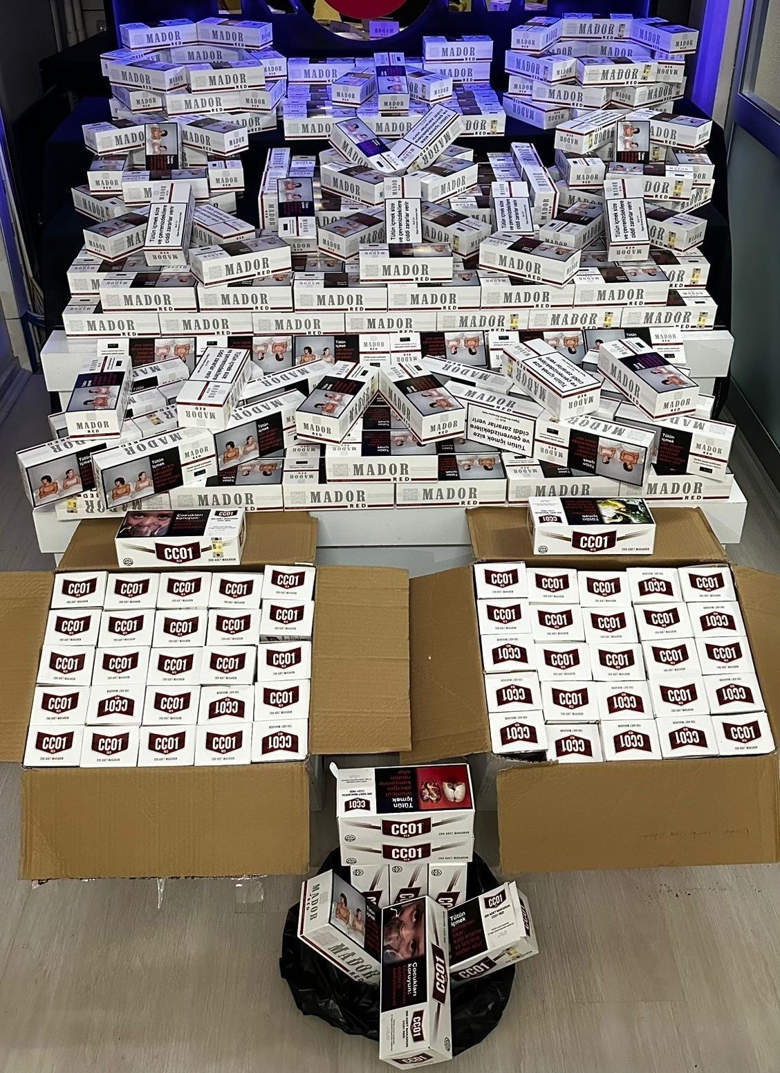 Kaçakçılık operasyonunda çok sayıda malzeme ele geçirildi