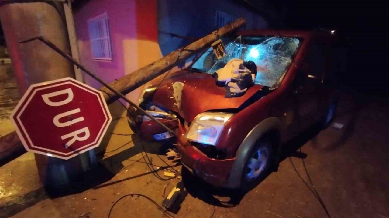 Edirne’de direğe çarpan sürücü yaralandı