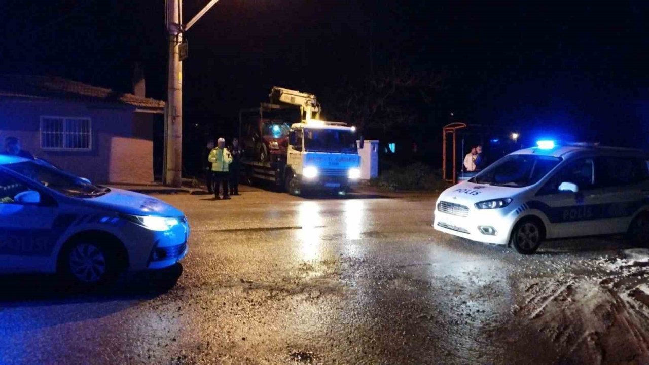 Edirne’de direğe çarpan sürücü yaralandı