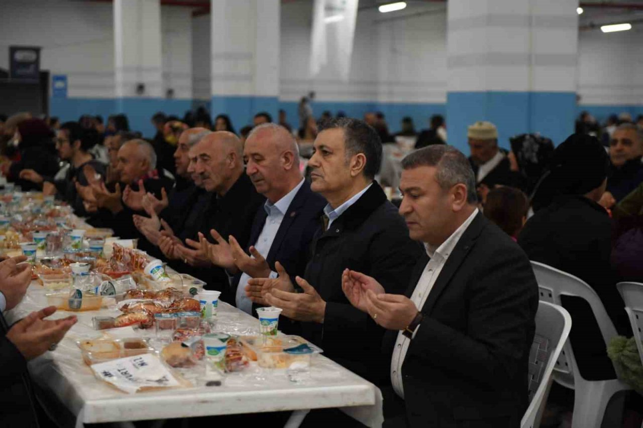 Esenyurtlular ‘Halil İbrahim’ sofralarında buluşuyor