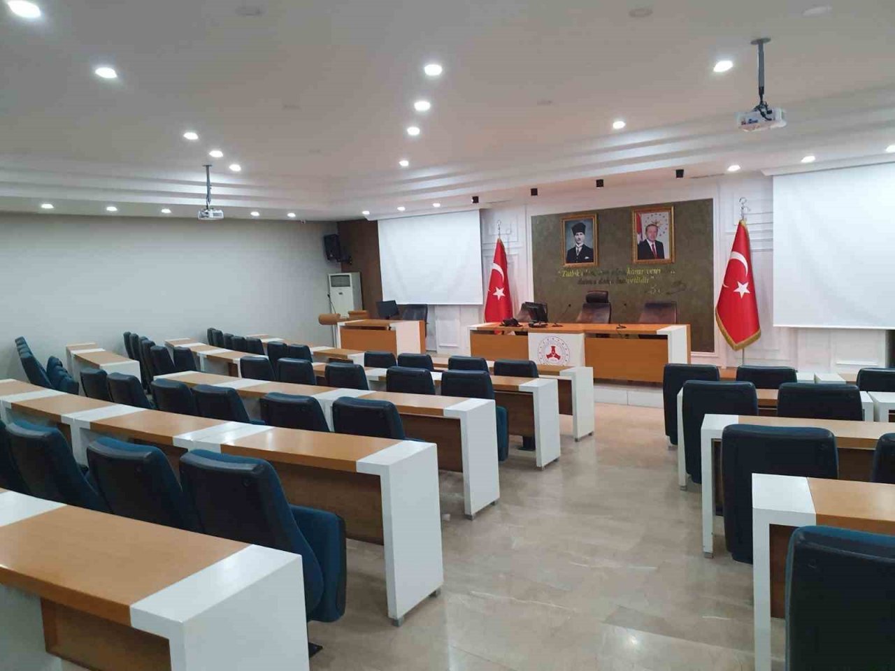 Giresun İl Özel İdaresi’nde görevli 4 kişi hakkında kamuyu zarara uğratmak suçundan soruşturma açıldı