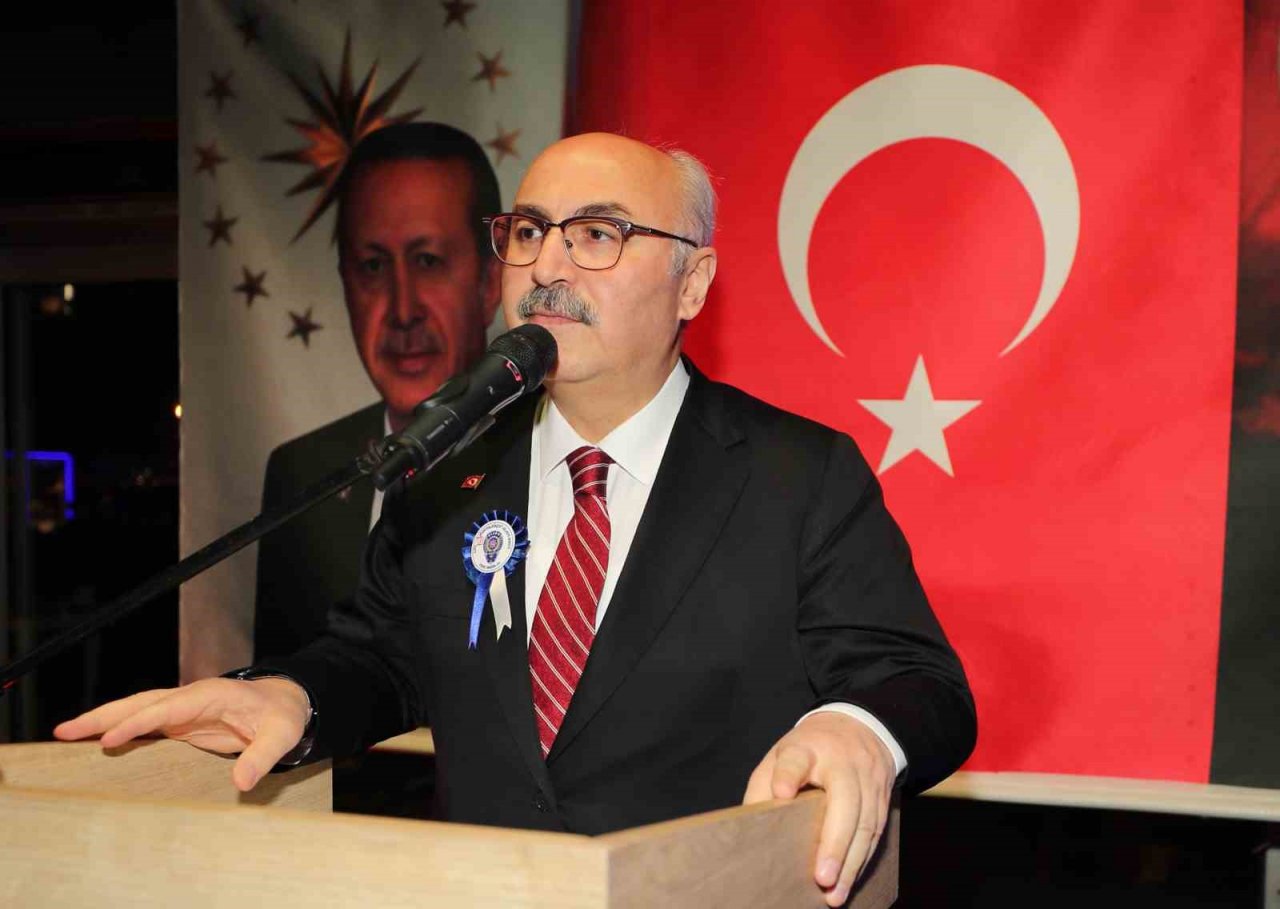 İzmir Emniyeti teşkilat mensuplarıyla iftarda buluştu