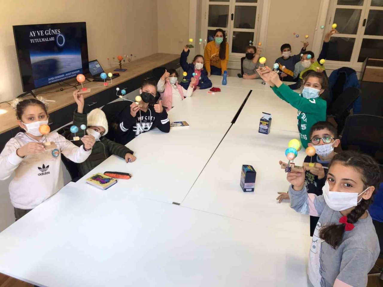 İzQ ve Kontak, geleceğin girişimcilerini yetiştirecek