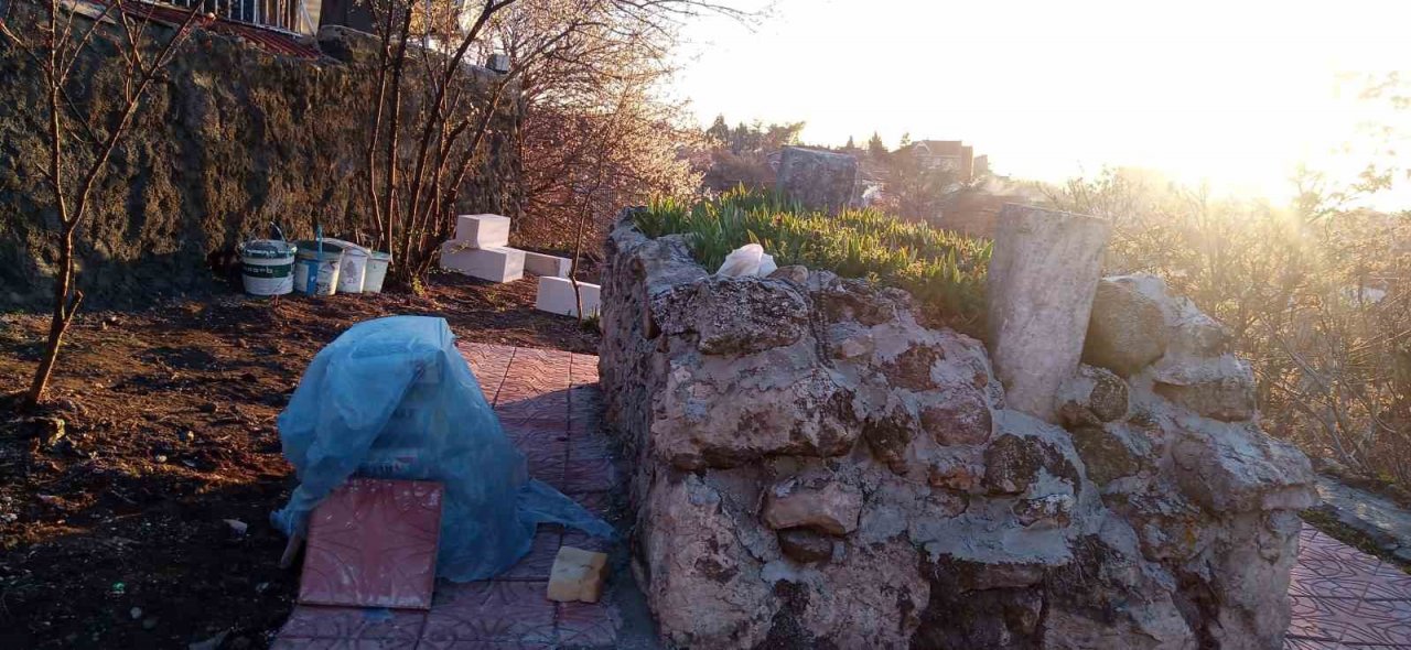 Alperen komutanlarından Arap Baba’nın kabri şerifi için başlatılan düzenleme çalışmaları tamamlandı