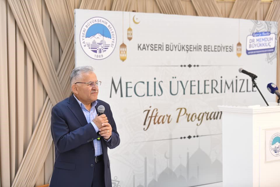Başkan Büyükkılıç, Meclis Üyeleri ve Aileleriyle İftarda Buluştu