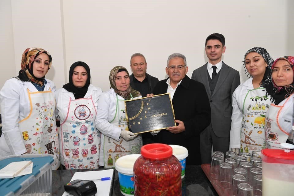 Büyükşehir Meclisi’nden kadın kooperatiflerine 200 bin TL’lik destek