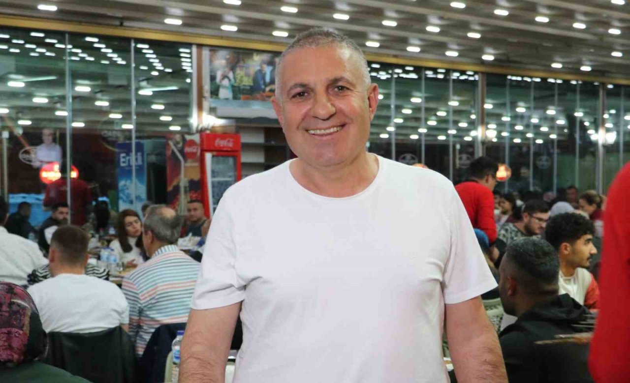 Ramazan bereketi esnafın yüzünü güldürüyor