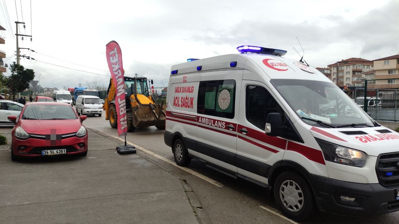 Otomobil ile scooter çarpıştı: 1 yaralı